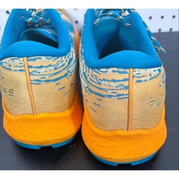 Athletic_Shoes
